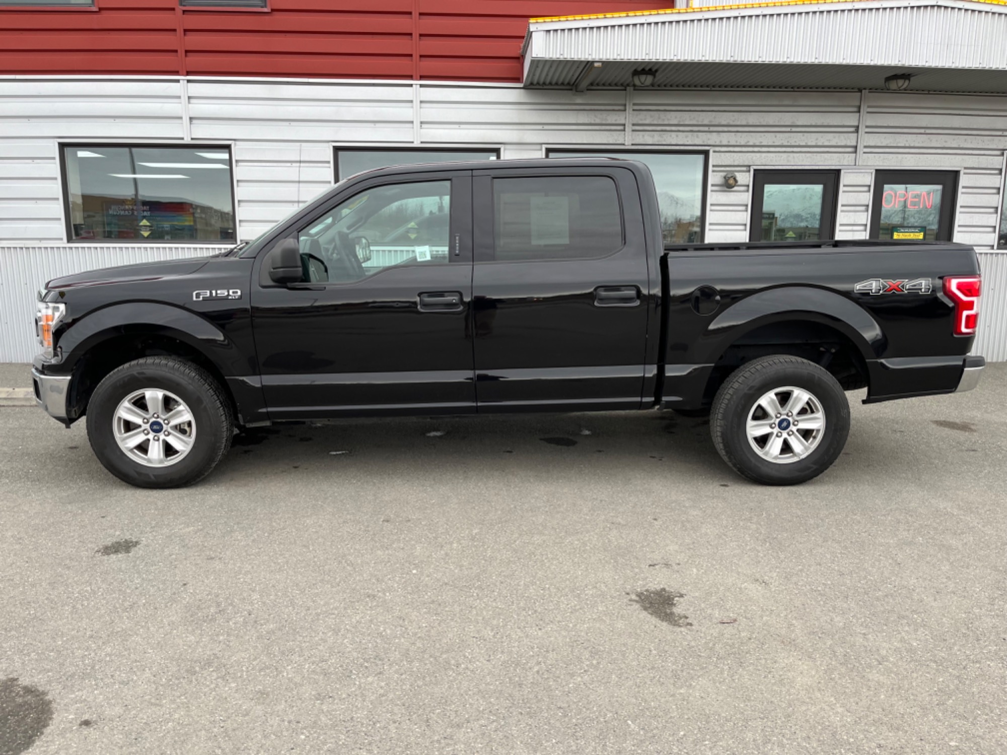 photo of 2020 Ford F-150 XLT SuperCrew 6.5-ft. Bed 4WD